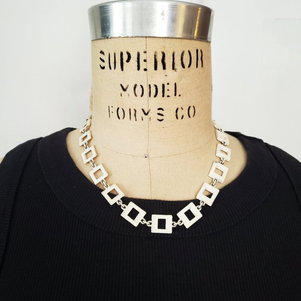 RARE Vintage Signed 60s-70s Crown Trifari White Enamel Square Link Necklace